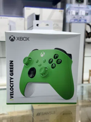 Xbox Wireless Controller – Velocity Green يد إكس بوكس لاسلكية جديدة كلياً – لون أخضر