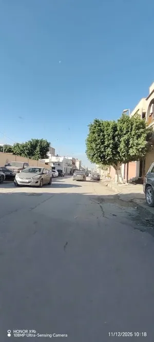 عقار تجاري سكني