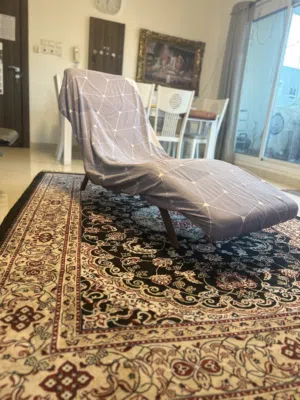 Comfortable Lounge Chair / Chaise Lounge – Indoor & Outdoor Use – 29 BD