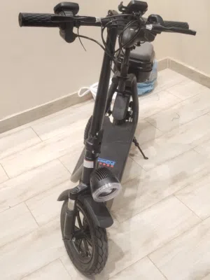سكوتر ابو شنطة مقاس 12