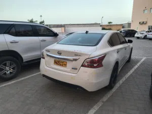 Nissan Altima 2.5SL 2012 with Bose speaker and Android Car play