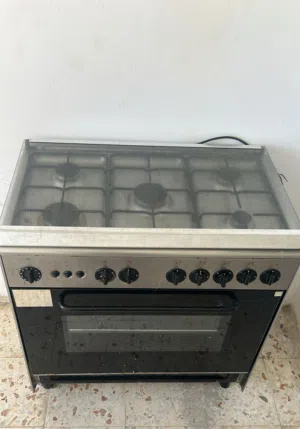 Five burner cooking range