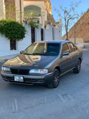 نيسان صني موديل 2000