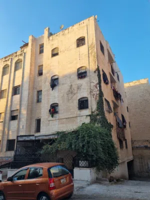 شقة للبيع - ضاحية الامير حسن مساحة 106 طابق ثاني للبيع من المالك مباشرة
