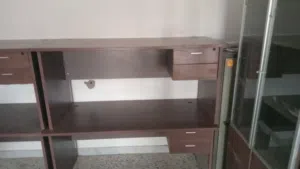 اثاث مكتبي مستعمل