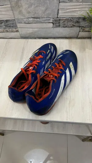 جوتي Adidas اصلي للبيع بحاله جيده