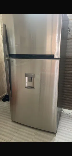 ثلاجة البيع Lg