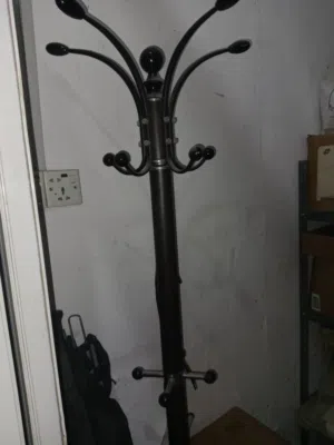 معلق ملابس نظيف