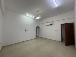 مكتب  للايجار في الخوض 7  office for rent in alkhoudh