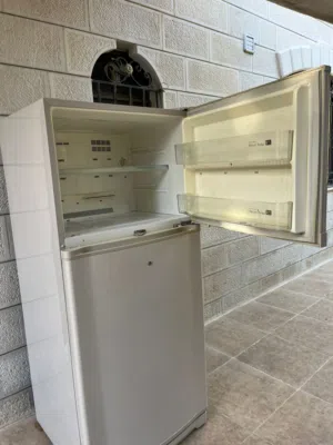 ثلاجة شارب اليابانية الاصلية 100%