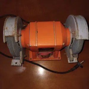 سلام عليكم ورحمة الله وبركاتة  سنانه اصليه للبيع  قوتها 1000وات  وين لي يبي يفتح مشروع في العيد الاض