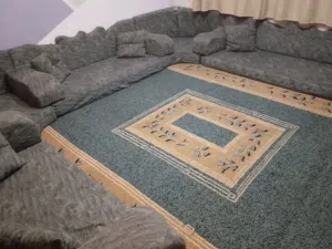 جلسه عربيه 3فرشات وزاويتين مع 3 مساند و2مساند للزوايه و6مراكي و6قرن ضغط 14عرض الفرشه 70تفصيل مش جاهز