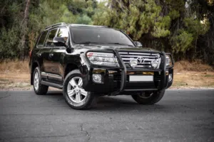 تويوتا لاند كروزر 2015 GXR خليجي مرخص مع ضمان وتشغيل أوتوماتيك