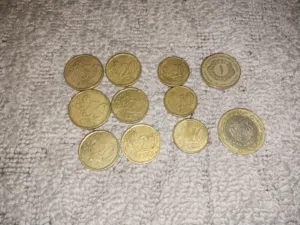 عملات معدنية للبيع