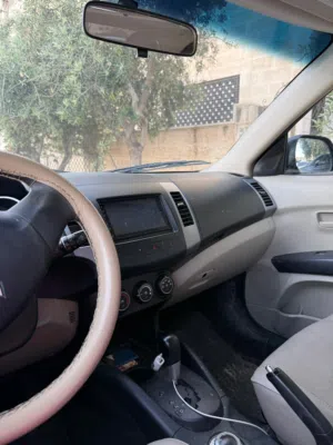 Used Mitsubishi Outlander in Amman