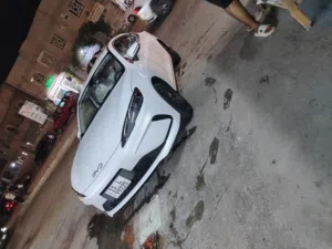 السلام عليكم للبيع سيل 5 جديده رقم بغداد باسمي ماشيه بانزين 4000 وكهرباء 11000 مكاني بغداد الدوره