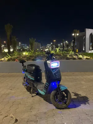 دراجه كهربائيه R7