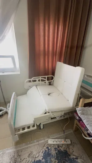 سرير طبي كهربائي متعدد الوظائف