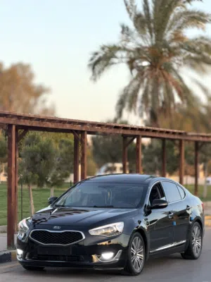 Used Kia Cadenza in Tripoli