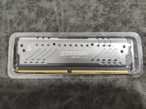 Crucial Ballistix Tactical Tracer RGB DDR4 16gb 3000 للبيع 50