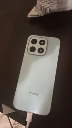 موبايل هونورHonor x6c للبيع المستعجل شغال الشاشه مكسوره