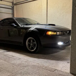 موستنق قير عادي v8 2003