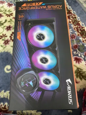 مبرد وحدة المعالجة المركزية السائل Gigabyte AORUS WATERFORCE X II 360.