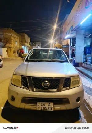 نيسان باثفندر    نيسان باثفندر موديل 2010  خليجي فول مواصفات  6 سلندر ، 4000 تو ويل + فور ويل