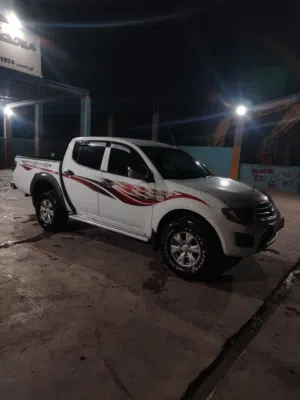Used Mitsubishi L200 in Zarqa