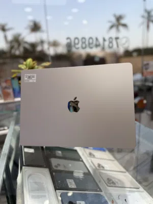 Apple MacBook M4 512GB SSD 16GB RAM 100% Battery Health 18 time only charge Under apple warranty