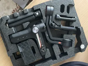 Accessories and equipment . Tripod . Used4