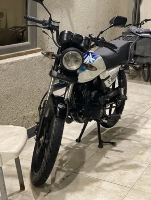 RK 125e KEEWAY