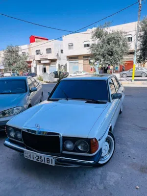 مرسيدس لف W123 للبيع