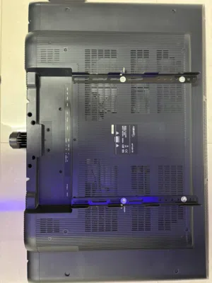 � شاشة FUJICOM 42 بوصة للبيع