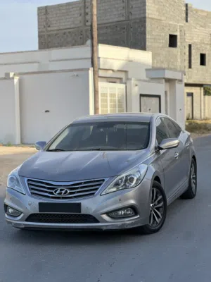 هونداي أزيرا