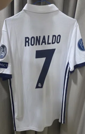 2 shirt siz M