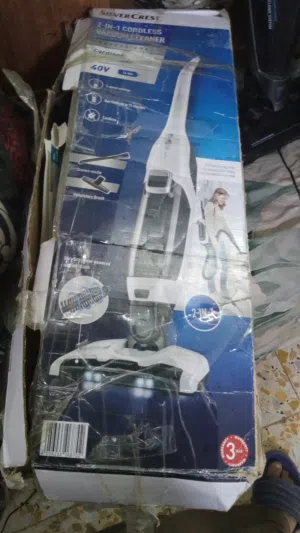 مكانس على الشحن