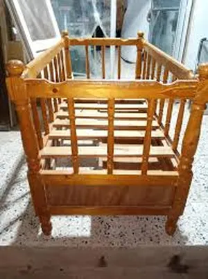 سرير أطفال حباس خشبي خامة وصناعة درجة اولى وشوف وتأكد من الجودة والمتانة قبل لاتشري. مقاس 120 سم