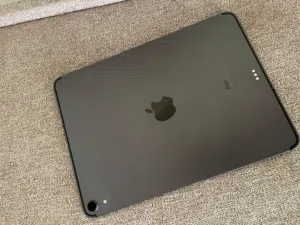 Apple iPad Pro 64 GB in Muscat