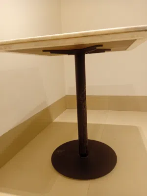 طاولات رخام