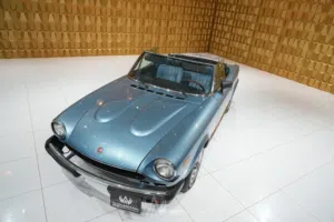 Fiat 124 Spider 2000 ايقونه فريدة