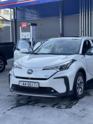 Toyota تيوتا IZOA