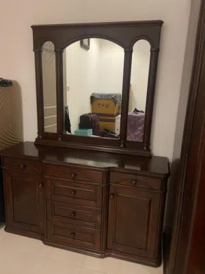 غرفه نوم مستعمله نظيفه