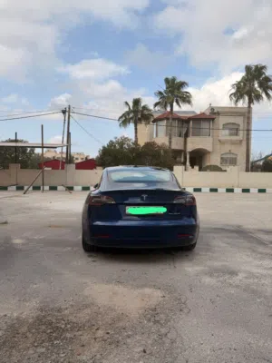 سيارة تيسلا موديل 3 Long Range 2022 كهربائية كوبيه للبيع مع ضمان شامل ومواصفات متقدمة
