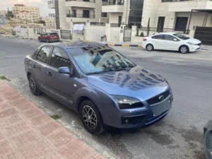 فورد فوكس موديل 2006 للبيع  الصلاة على النبي ولا غلطه ولا تحتاج نوع من الصيانه