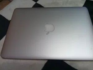 MacBook Pro 13” معالج i5 + رام 8GB + SSD سريع 128GB