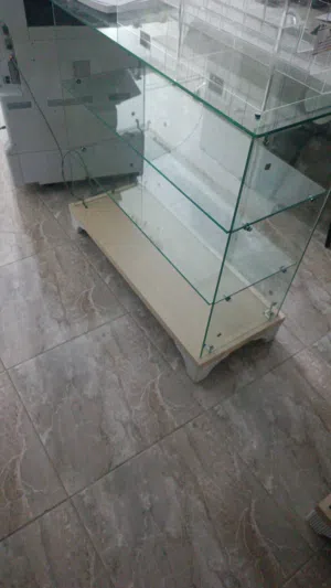 معدات محل كامله المحل مكتبه