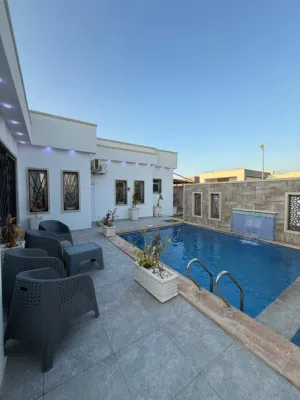 2 Bedrooms Chalet for Rent in Tripoli Al-Baesh