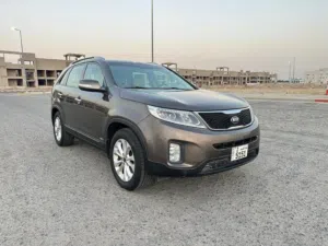 Used Kia Sorento in Farwaniya