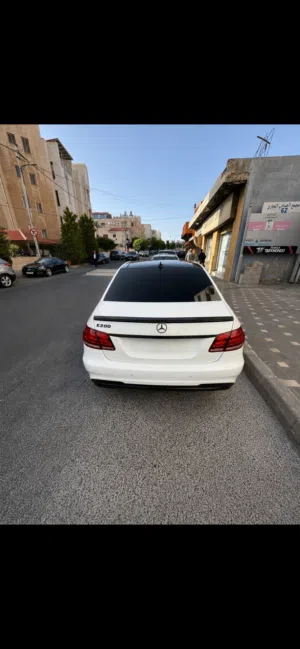 E200   2014 ابيض وكاله